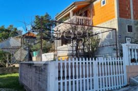 KUĆA ROGOZNICA 98M2, Rogoznica, Casa