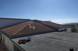 POSLOVNO STAMBENI OBJEKAT 1300M2, Trogir - Okolica, Εμπορικά ακίνητα