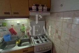 Prodaja kuće u Krivom putu P+VP  70 m2, Senj, Haus