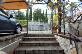 Prodaja stana s vrtom i terasom na  Banderovu  46m2, Rijeka, Kвартира