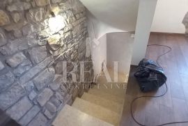 Prodaja adaptirane kamene kuće kraj Grožnjana P+1+VP  165 M2, Oprtalj, House