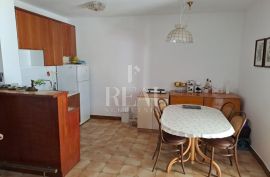 Prodaja stana s okućnicom u Klenovici 2S+DB  60 M2, Novi Vinodolski, Flat