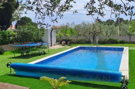 Kuća sa bazenom samo 5 minuta od mora u prekrasnoj Fažani, Fažana, Maison