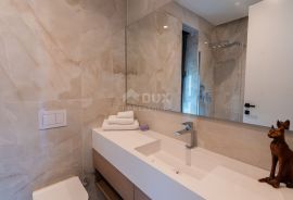 OPATIJA, CENTAR - najam stana 130m2 u novogradnji s bazenom i garažom u centru Opatije, Opatija, Διαμέρισμα