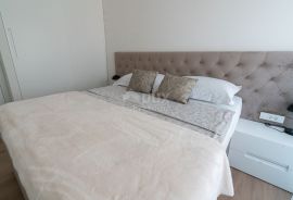 OPATIJA, CENTAR - najam stana 130m2 u novogradnji s bazenom i garažom u centru Opatije, Opatija, Kвартира