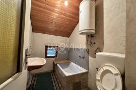 Kuća (210m2) sa dvije parcele (2100m2), Kijevo, Trnovo, Ev