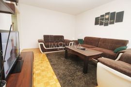 Trosoban stan, Alipašino polje, Sarajevo Novi Grad, Appartement