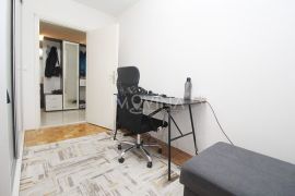 Trosoban stan, Alipašino polje, Sarajevo Novi Grad, Appartment