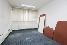 Višenamjenski poslovni prostor za najam 272m2,Dolac Malta, Novo Sarajevo, Commercial property