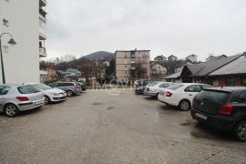 Višenamjenski poslovni prostor Hadžići, Hadžići, Commercial property