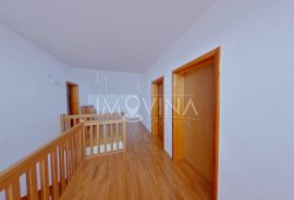 Kuća na dva sprata Blagovac - Vogošća, Vogošća, House