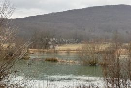 ZEMLJIŠTE U IDILI UZ JEZERO I ŠUMU PRILIKA !!!, Perušić, Terrain