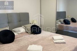 Makarska, u potpunosti namješten trosoban stan sa pogledom, 90 m2, Makarska, Appartment