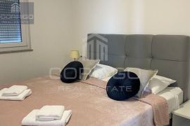 Makarska, u potpunosti namješten trosoban stan sa pogledom, 90 m2, Makarska, Wohnung