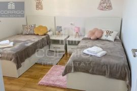 Makarska, u potpunosti namješten trosoban stan sa pogledom, 90 m2, Makarska, Appartment