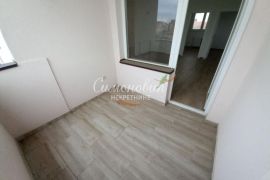 Miljakovac III, 4.0, 85m2, 2/2, eg, terasa, trostran, terasa, nov, odličan ID#1648, Rakovica, Appartment