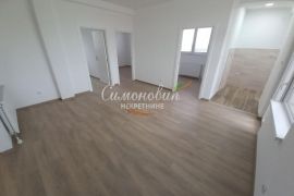 Miljakovac III, 4.0, 85m2, 2/2, eg, terasa, trostran, terasa, nov, odličan ID#1648, Rakovica, Appartment