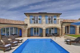 Vila Prodaja prekrasnih vila sa bazenima na atraktivnoj lokaciji, Pošesi, Medulin!, Medulin, بيت