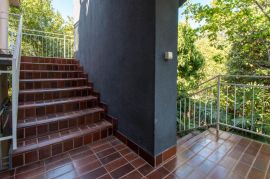 Stan s vrtom na top lokaciji 200 m od mora, Pula, Istra, Pula, Apartamento