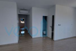 Malinska, luksuzan 3SS + db, novogradnja, otvoreni pogled, prodaja, Malinska-Dubašnica, Appartement