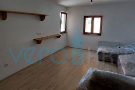 Otok Krk, Dobrinj, okolica, renovirana kamena kuća s bazenom, Dobrinj, House