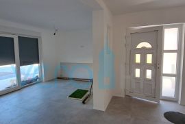 Malinska, šira okolica, Novoizgrađena samostojeća kuća 170 m2 sa prekrasnim pogledom na more, prodaja, Malinska-Dubašnica, House