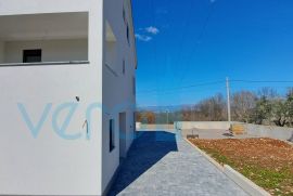 Malinska, šira okolica, Novoizgrađena samostojeća kuća 170 m2 sa prekrasnim pogledom na more, prodaja, Malinska-Dubašnica, House