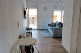 Otok Krk, Omišalj, prozračan stan 45 m2 s pogledom na more, Omišalj, Flat