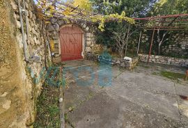 Crikvenica, Bribir- imanje sa 2 kuće i parcelom od 1778m2, prodaja, Vinodolska Općina, Maison