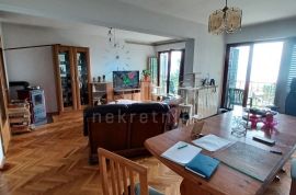 OPATIJA, LOVRAN- stan 121m2 DB+3S s pogledom na more + okoliš 600m2, Lovran, Appartement