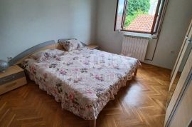 OPATIJA, LOVRAN- stan 121m2 DB+3S s pogledom na more + okoliš 600m2, Lovran, Kвартира