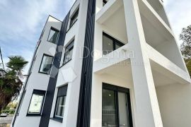 TROGIR NOVOGRADNJA 100M2, Trogir - Okolica, Kвартира