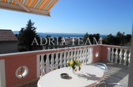 APARTMANSKA VILA S BAZENOM I POGLEDOM NA MORE, ZADAR, Zadar, بيت