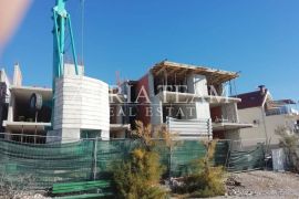 LUKSUZNI APARTMANI NA SAMOJ PLAŽI, Šibenik, Appartamento