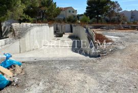 LUKSUZNI APARTMANI NA SAMOJ PLAŽI, Šibenik, Appartamento