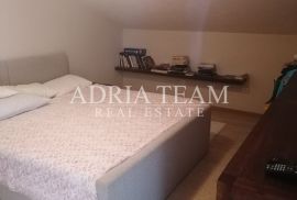 APARTMANSKA KUĆA S 3 APARTMANA, 120 M OD MORA, PETRČANE - ZADAR, Zadar - Okolica, Дом