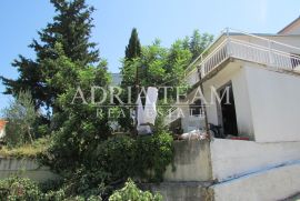 APARTMANSKA KUĆA, 150 M OD MORA, IZVRSNA POZICIJA!! SPLIT - SLATINE, Split, House