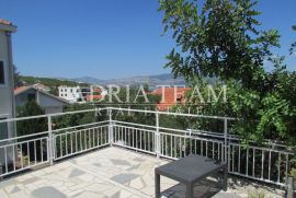 APARTMANSKA KUĆA, 150 M OD MORA, IZVRSNA POZICIJA!! SPLIT - SLATINE, Split, Σπίτι