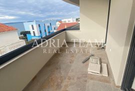 NOVO U PONUDI!! APARTMANI NA TOP LOKACIJI, 100 m OD MORA, PETRČANE - ZADAR, Zadar - Okolica, Apartamento