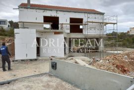 VILA S BAZENOM, 200 M OD MORA, NOVIGRAD - ZADAR, Novigrad, Casa