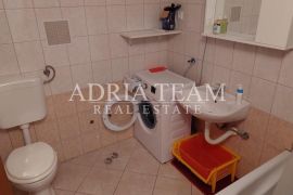 APARTMAN S 2 SPAVAĆE SOBE I POGLEDOM NA MORE, 50 M OD MORA, POVLJANA - PAG, Povljana, Appartement