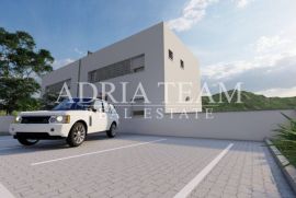 VILA S BAZENOM, 350 M OD MORA, VIR - ZADAR, Vir, House