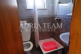 KUĆA SA 7 APARTMANA S POGLEDOM NA MORE - LOKVA ROGOZNICA, OMIŠ, Omiš, House