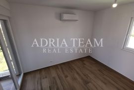 LUKSUZNI APARTMAN S POGLEDOM 100 m OD MORA - MANDRE, PAG, Pag, Appartamento