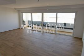 LUKSUZNI APARTMAN S POGLEDOM 100 m OD MORA - MANDRE, PAG, Pag, Διαμέρισμα