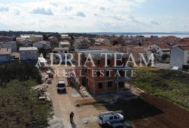 APARTMANI U STAMBENIM ZGRADAMA, NOVOGRADNJA, 150 m OD MORA - PRIVLAKA, Privlaka, Διαμέρισμα