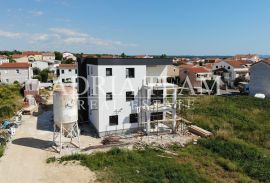 APARTMANI U STAMBENIM ZGRADAMA, NOVOGRADNJA, 150 m OD MORA - PRIVLAKA, Privlaka, Διαμέρισμα