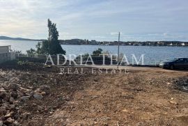 STANOVI, PRVI RED DO MORA - BRODARICA, ŠIBENIK, Šibenik, Apartamento