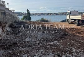 STANOVI, PRVI RED DO MORA - BRODARICA, ŠIBENIK, Šibenik, Appartement