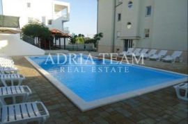 KUĆA S 10 APARTMANA, POGLED NA MORE - PETRČANE, Zadar - Okolica, House